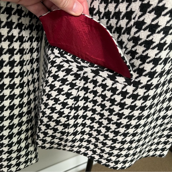 Baia Notch Lapel Black White Houndstooth Fully Lined Three Button Blazer - Picture 5 of 15